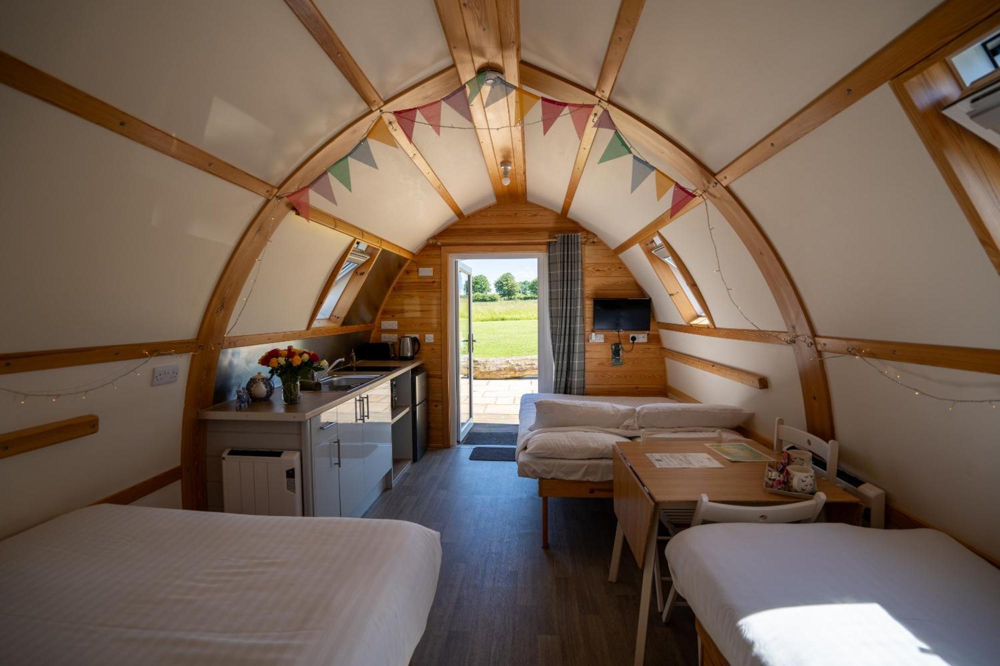 Sedgewell Barn By Wigwam Holidays Northallerton Room photo